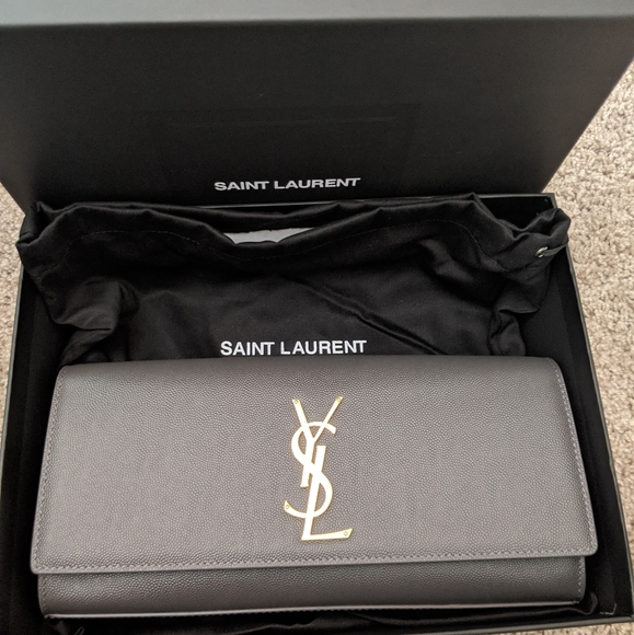 YSL Cassandre clutch - Picture 4 of 7